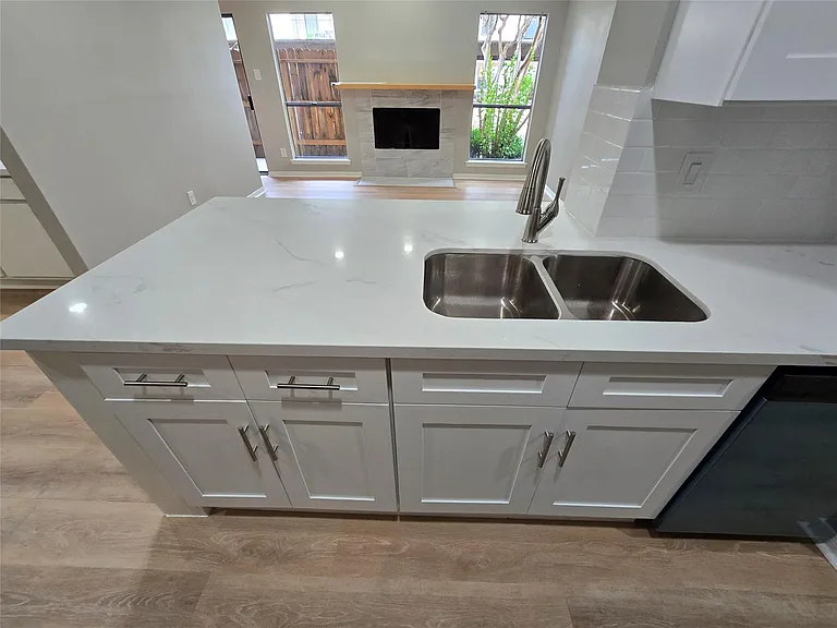 1818 Augusta Dr #15 — Photo 16