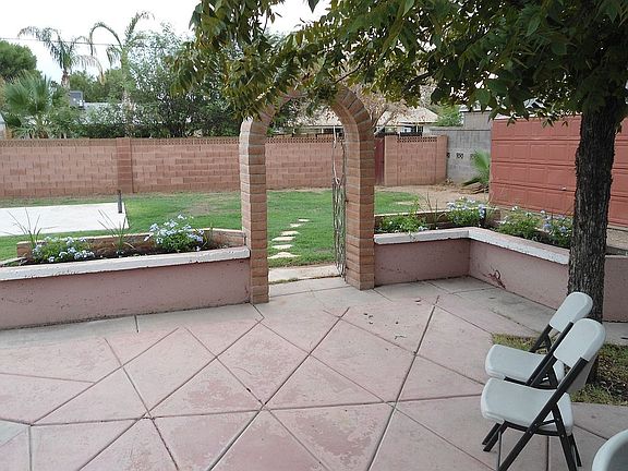 backyard/patio