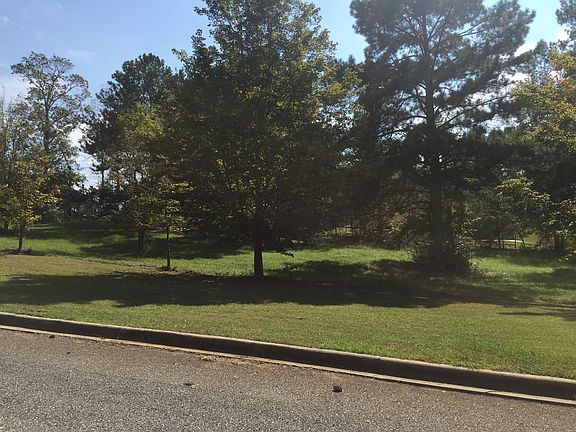4th image of 7698 Cloverdell Dr #20