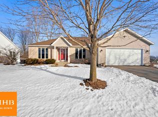 683 Ridge View Ln, Oregon, WI 53575