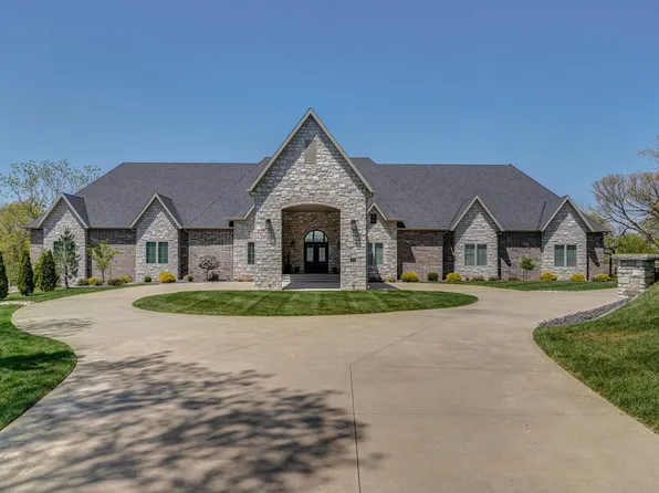 3219 Sommerset Road, Springfield, MO 65804