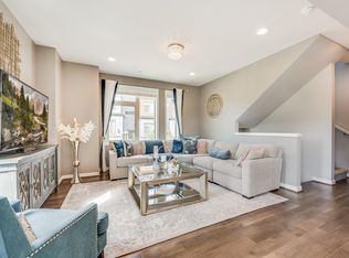 904 7th Ave NE, Issaquah, WA 98029