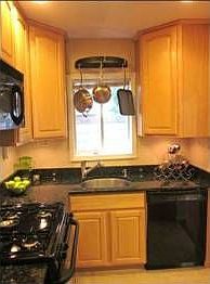 4th image of 2249 Roanoke Dr