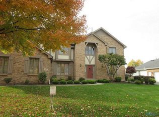 4631 Country Walk Ln, Sylvania, OH