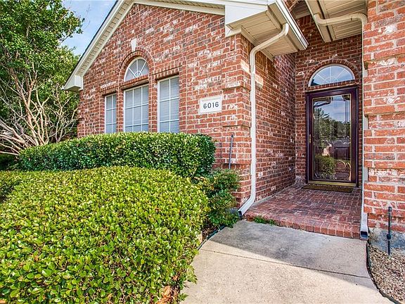3rd image of 6016 Fannin Dr