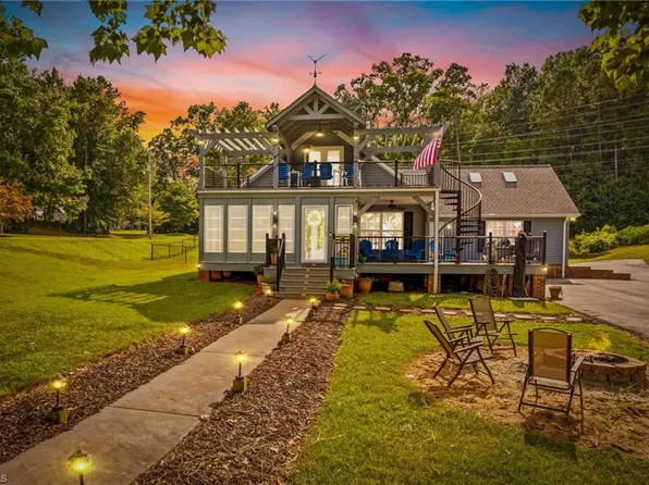 1191 Wafford Cir, Lexington, NC 27292