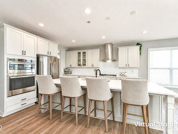 2nd image of 10627 Oak Bend Blvd