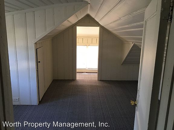 4th image of 1263 Front St APT 2