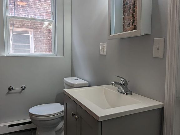 5th image of 31 Whittier St #B3