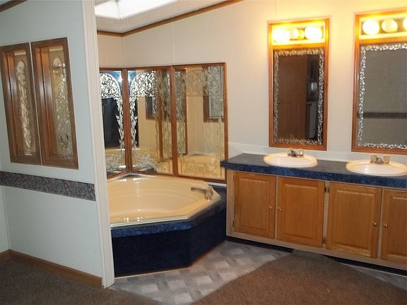4th image of 9001 S Cicero Ave Trailer 374