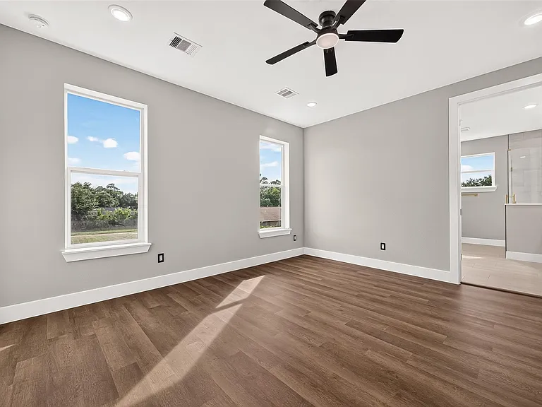 703 Carol Lynn Dr #B — Photo 18