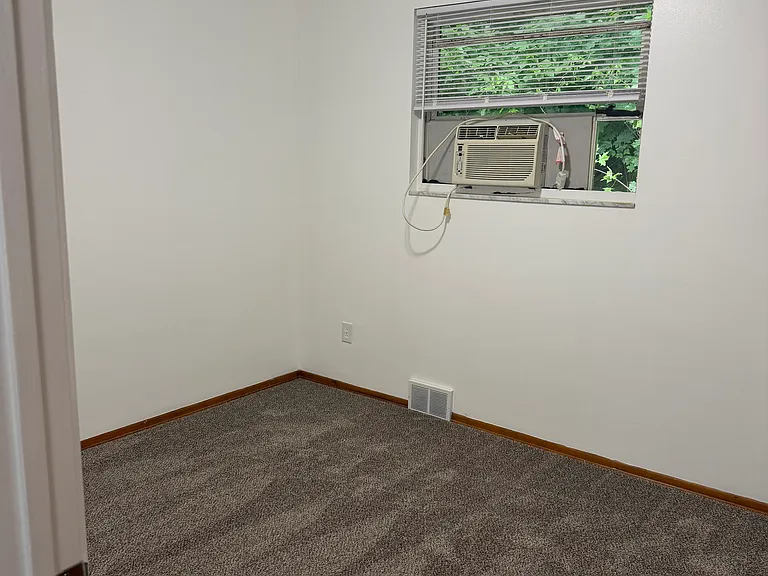 1313 Pine Hollow Rd #D — Photo 8
