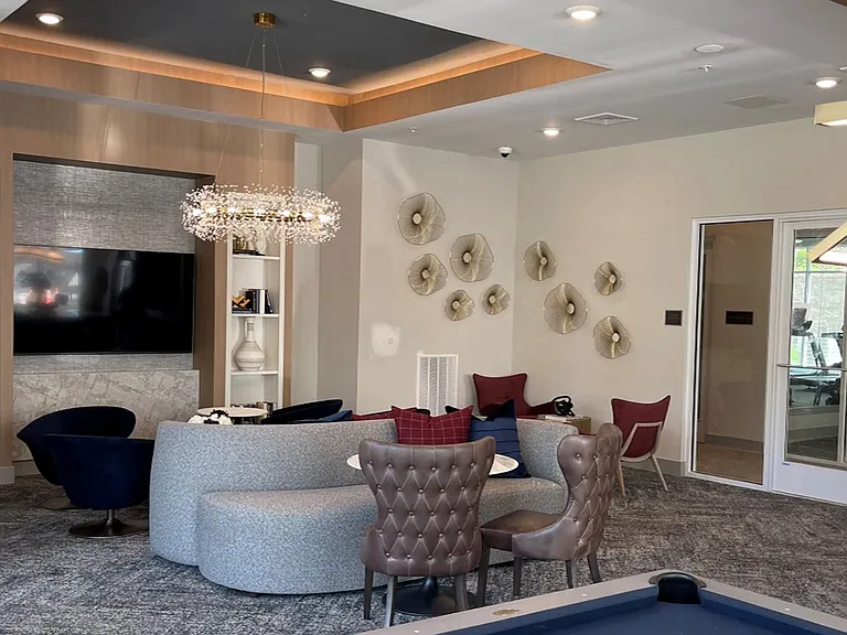 Liberty Apartments — Photo 15