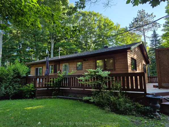 3 Celestine Ct, Tiny, ON L9M 0H3