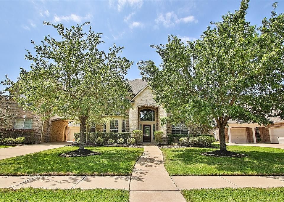 1st image of 12106 Cypress Creek Lakes Dr