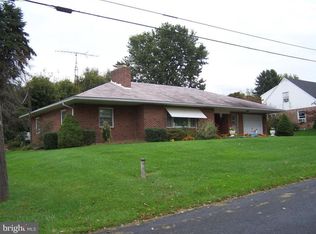 413 S Hillcrest Ave, Quarryville, PA 17566
