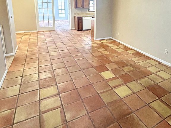 5th image of 3005 Pierre Pl