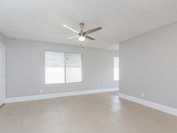 2nd image of 1430 E El Parque Dr