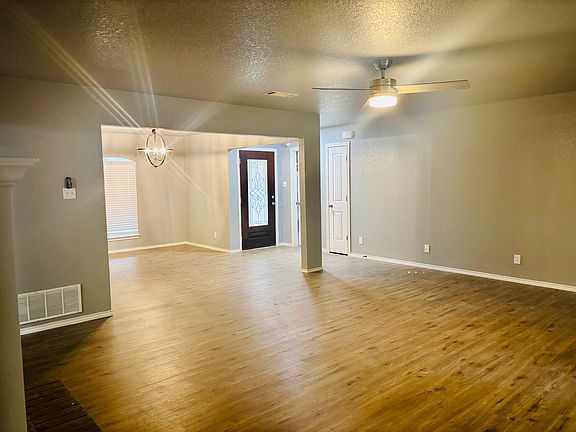 5th image of 5104 Stonehaven Dr