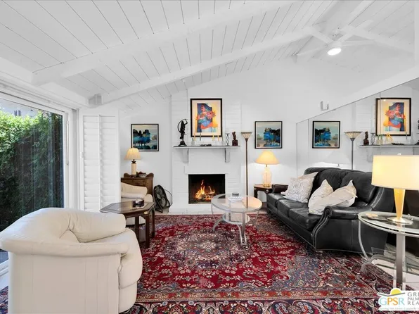 2330 Miramonte Cir E Unit C, Palm Springs, CA 92264