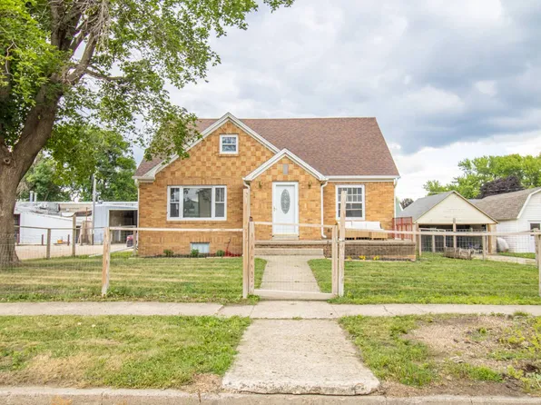 709 Webb St, Boyden, IA 51234