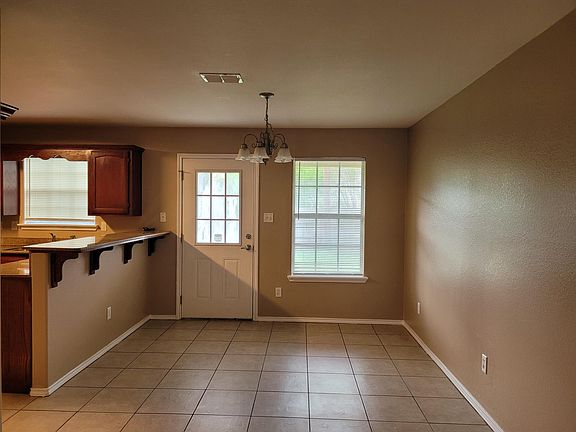 3rd image of 2217 Treasure Haven Dr