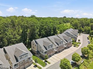 404 Waterview Ct #404, Cedar Knolls, NJ 07927