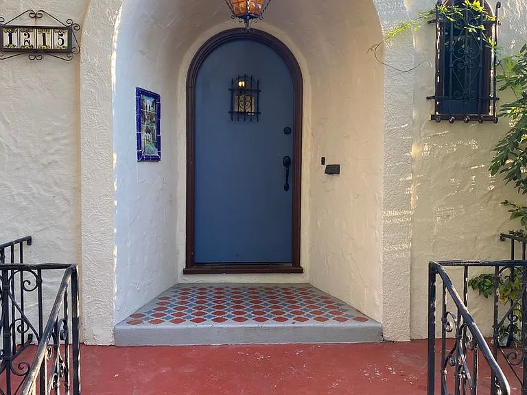 1215 Illinois St — Photo 58
