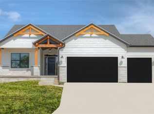 25007 Eagle Vista Dr, Adel, IA 50003