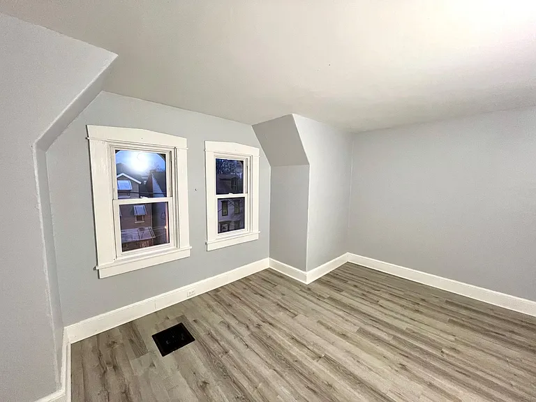 710 N Queen St #2 — Photo 14