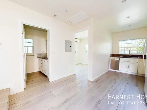 19020 Sylvan St, Tarzana, CA 91335
