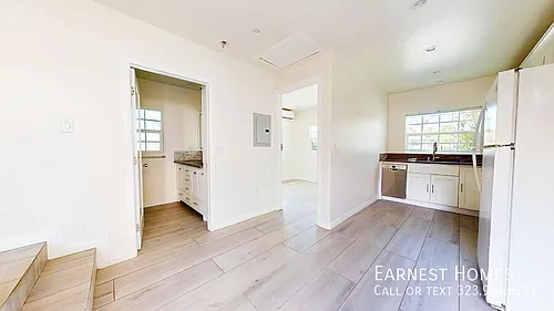 19020 Sylvan St Photo 1