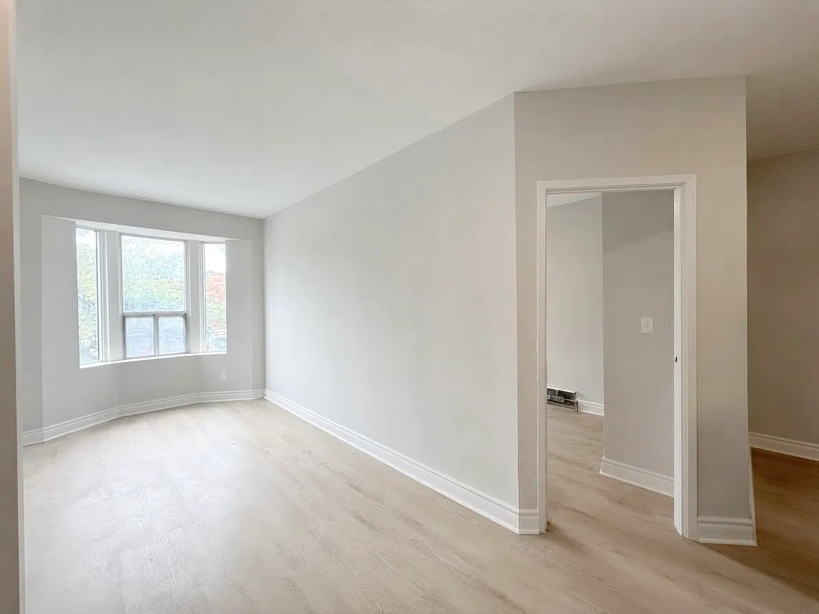 1225 Bloor S W - 8 — Photo 4