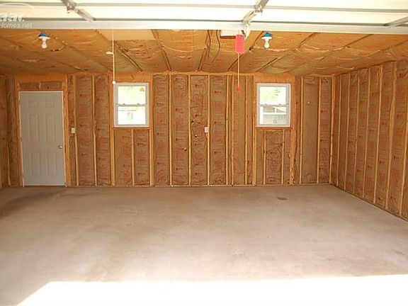 5th image of 6104 Woodsdale Dr