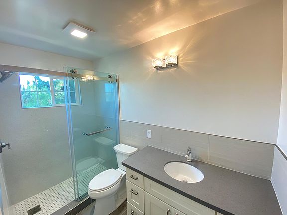 3rd image of 3601 Lafayette St APT 2