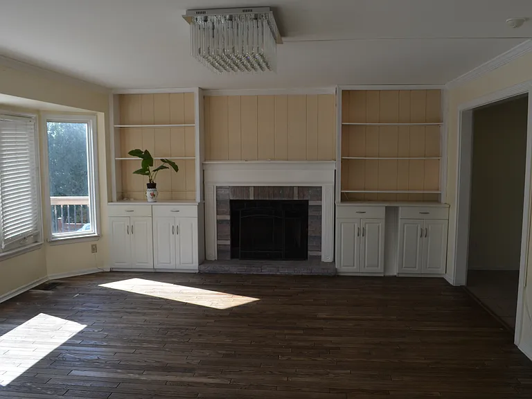23 Brentmoor Ct — Photo 2