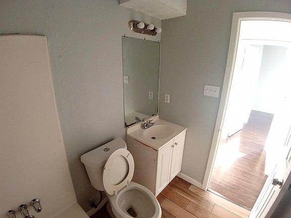 3rd image of 10100 Brownie Dr APT D