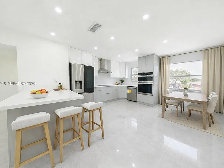2458 Polk St #201 — Photo 7