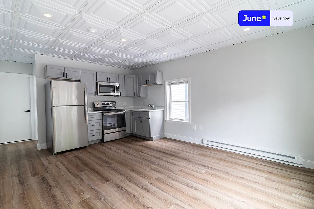 1 bedroom in Somerville on a flexible lease #1758 — Photo 3
