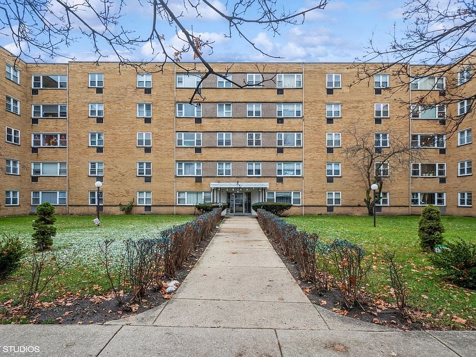 1st image of 6160 N Damen Ave APT 311