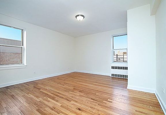 4th image of 67-14 108th St #6G