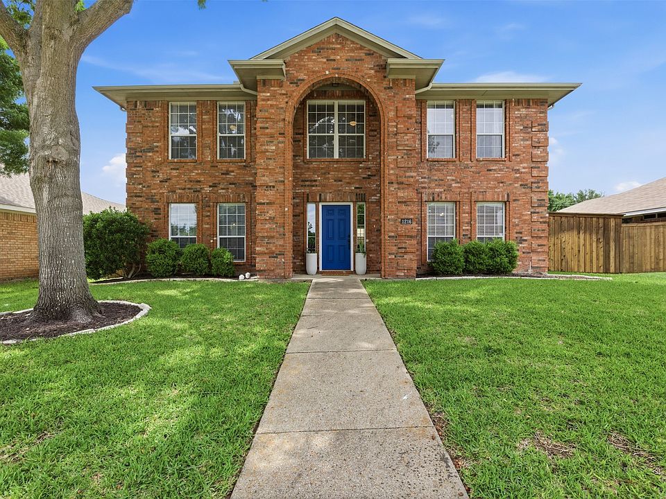 1st image of 1216 Rosewood Ln
