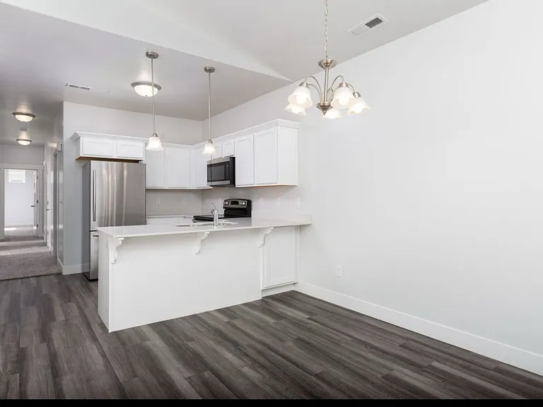 527 N 360 W #527 — Photo 3