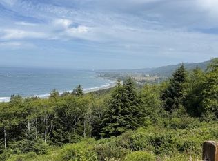 Pelican Beach Vis, Smith River, CA 95567