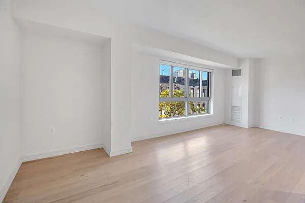 Rented by New York Residence | media 25