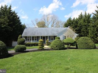 492 Mer Edinburg Rd, Hamilton, NJ 08619