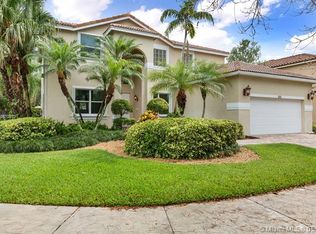 462 Stonemont Dr, Weston, FL 33326
