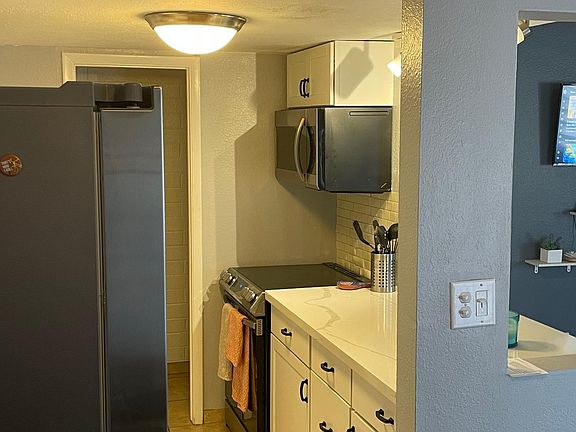 3rd image of 8051 E Glenrosa Ave