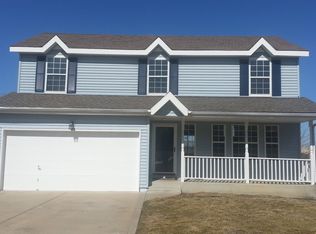 5010 Pebble Cir, Kansas City, MO 64133