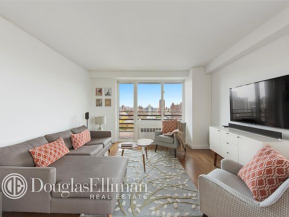 3rd image of 392 Central Park W APT 20R